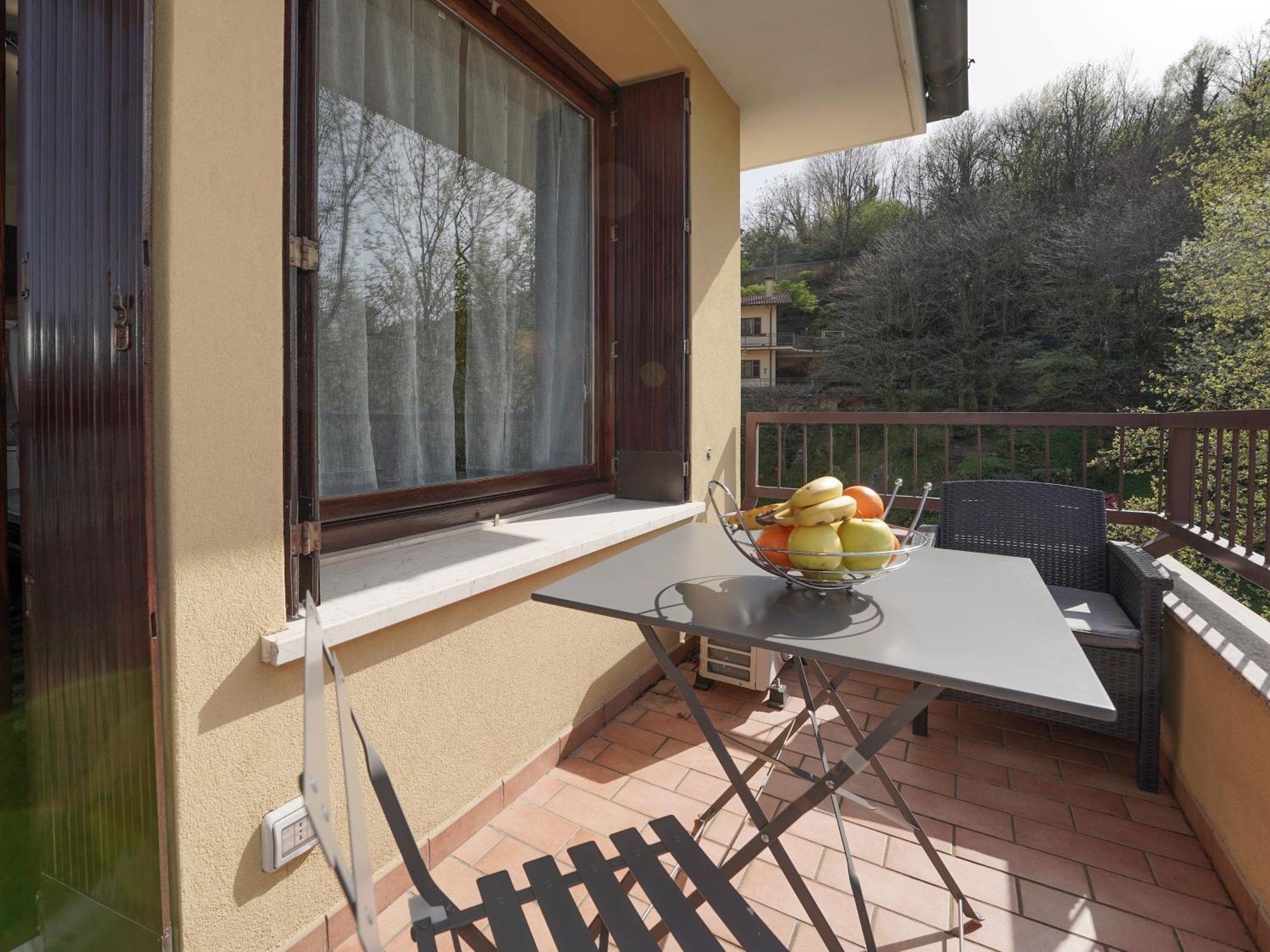 Lily Lake Maggiore Laveno-Mombello Exterior foto